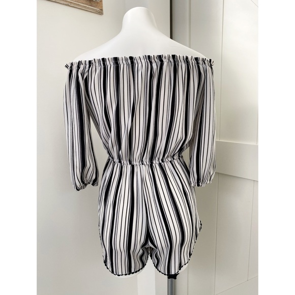 ESSUE Black White Striped Off Shoulder Romper - Picture 3 of 6